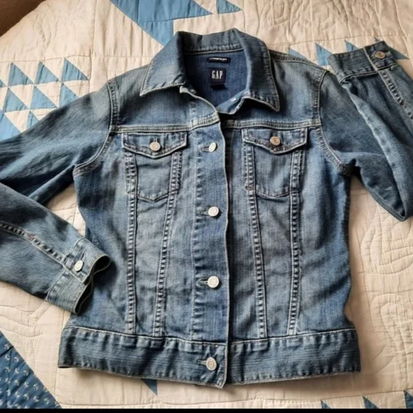 Upcycled jean jacket S handmade granny squares Gap - Picture 3 of 5